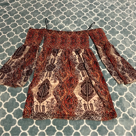 NWOT Forever 21 paisley dress - Picture 6 of 6